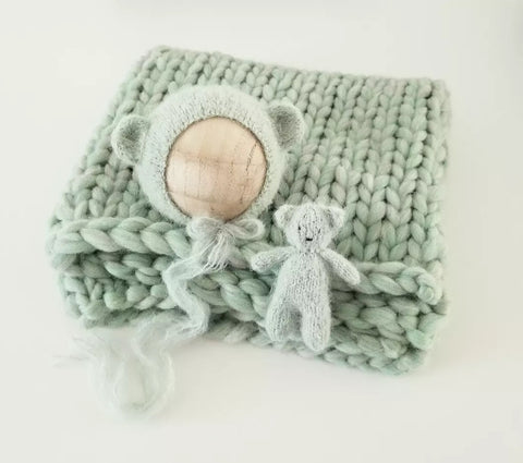 |RTS| Light Sage Brushed Alpaca Bear Set + Chunky Blanket