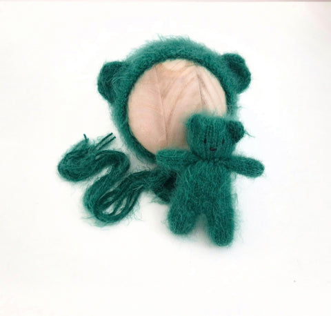 Holly Fuzzy Knit Bear Set
