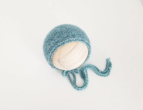 |RTS| Blue Licorice Simple Knit Bonnet