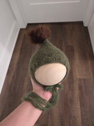 Forest Green Knit Pixie with detachable brown faux fur pom