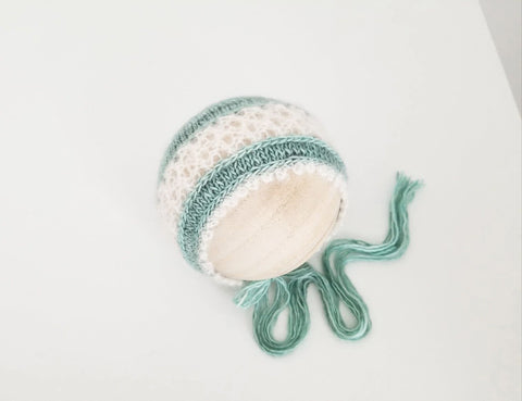 |RTS| Minty lace textured knit bonnet
