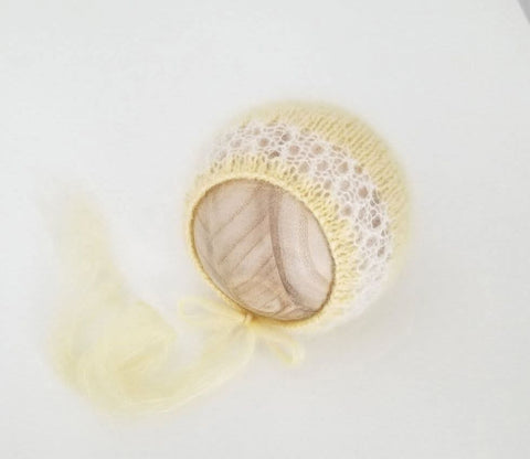 |RTS| banana cream Lacework Bonnet